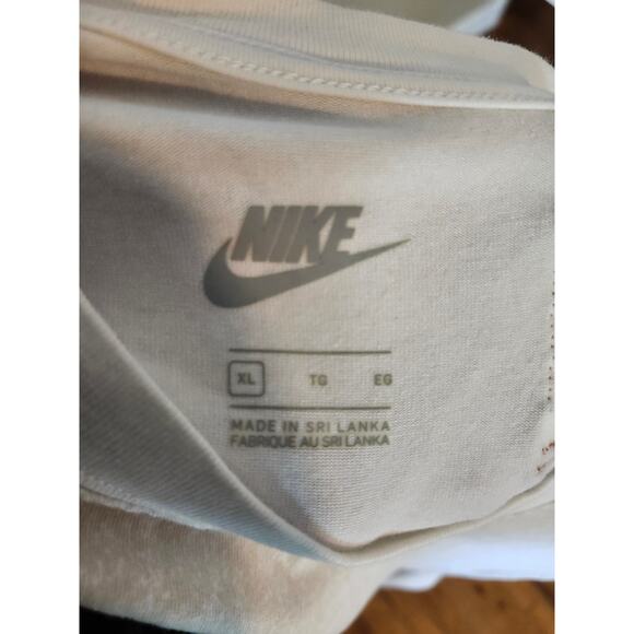 Nike XL Winged Goddess of Victory Short Sleeve Bodysuit One Piece Top Cream - Picture 6 of 8